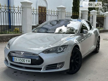 Авто Tesla Model S 2015 № 7874243