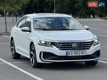 Авто Volkswagen Passat 2021 № 7874251