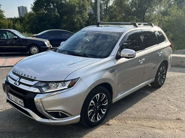 Авто Mitsubishi Outlander 2018 № 7874304