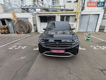 Авто Volkswagen Tiguan 2023 № 7874349