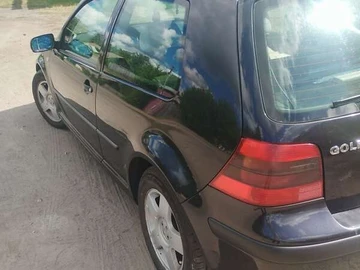 Авто Volkswagen Golf 2001 № 7874430
