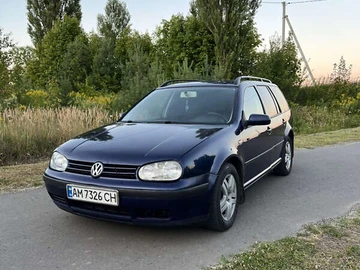 Авто Volkswagen Golf 2000 № 7874450