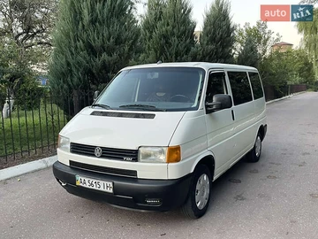 Авто Volkswagen Transporter 2000 № 7874660