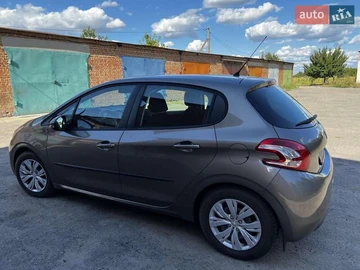 Авто Peugeot 208 2013 № 7874698
