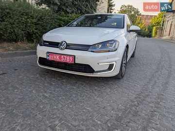 Авто Volkswagen E-Golf 2015 № 7874738