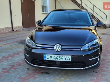 Авто Volkswagen E-Golf 2017 № 7874924