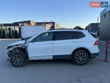 Авто Volkswagen Tiguan 2019 № 7874932