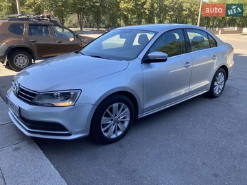 Авто Volkswagen Jetta 2015 № 7875118