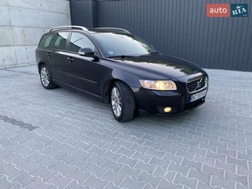 Авто Volvo V50 2009 № 7875402