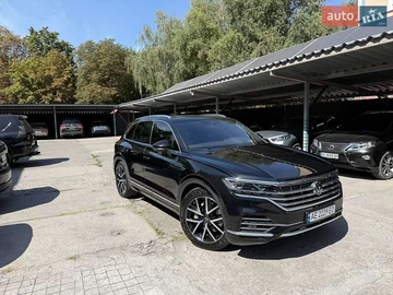 Авто Volkswagen Touareg 2022 № 7875544