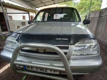 Авто Chevrolet Niva 2004 № 7875900