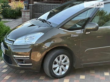 Авто Citroen Grand C4 Picasso 2011 № 7876022