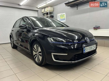 Авто Volkswagen E-Golf 2015 № 7876052