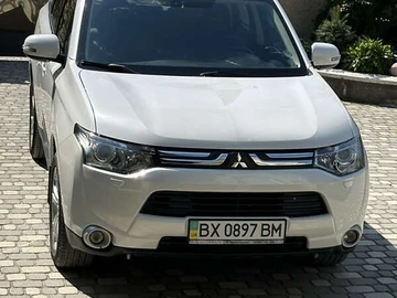 Авто Mitsubishi Outlander 2013 № 7876209