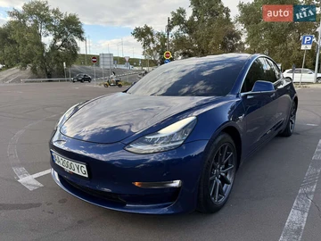 Авто Tesla Model 3 2019 № 7876232