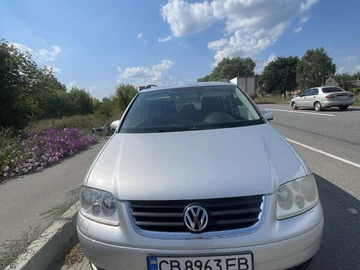 Авто Volkswagen Touran 2004 № 7876414