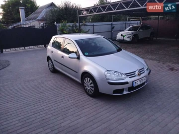 Авто Volkswagen Golf 2004 № 7876426