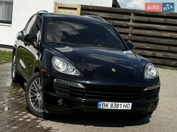 Авто Porsche Cayenne 2011 № 7876696