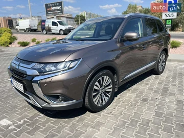 Авто Mitsubishi Outlander 2019 № 7876715
