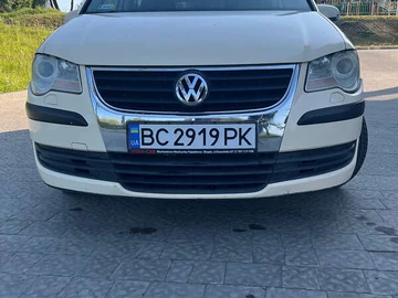 Авто Volkswagen Touran 2008 № 7876971