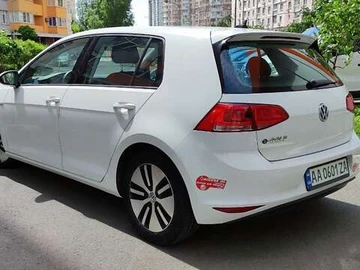 Авто Volkswagen E-Golf 2016 № 7877081