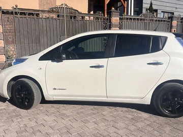 Авто Nissan Leaf 2017 № 7877101