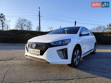 Авто Hyundai Ioniq 2018 № 7877248