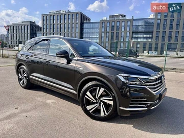 Авто Volkswagen Touareg 2022 № 7877416