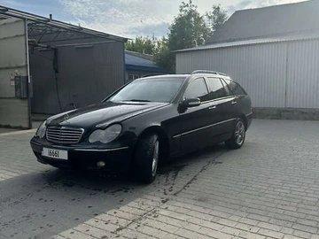Авто Mercedes C-Class 2004 № 7877611