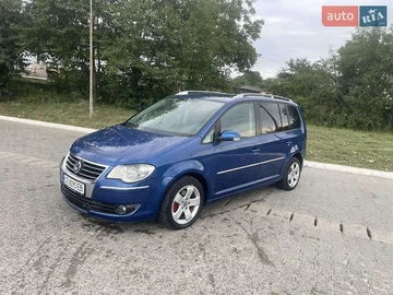 Авто Volkswagen Touran 2007 № 7877666