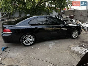 Авто BMW 7 Series 2004 № 7877998
