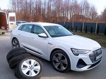 Авто Audi E-Tron 2020 № 7878155