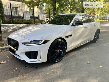 Авто Jaguar Xe 2021 № 7878161