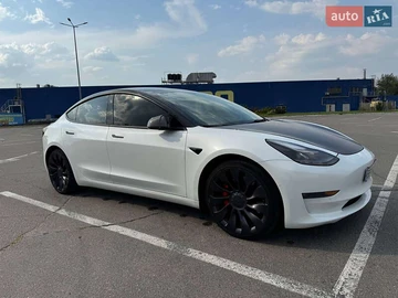 Авто Tesla Model 3 2022 № 7878329