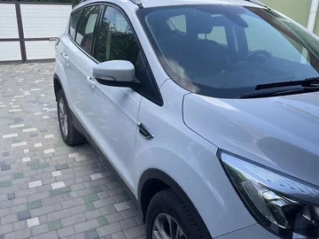 Авто Ford Kuga 2019 № 7878330