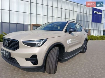 Авто Volvo Xc40 2024 № 7878355