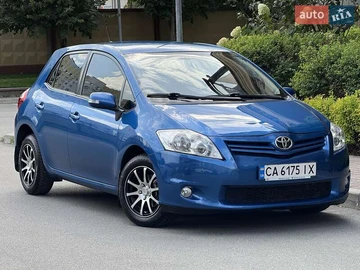 Авто Toyota Auris 2012 № 7878681