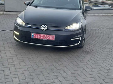 Авто Volkswagen E-Golf 2016 № 7878969