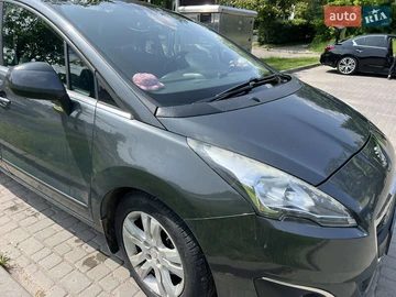 Авто Peugeot 5008 2016 № 7878989