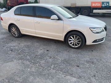 Авто Skoda Superb 2014 № 7879039