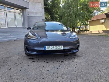 Авто Tesla Model 3 2018 № 7879048