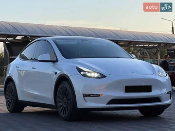 Авто Tesla Model Y 2024 № 7879148