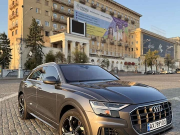 Авто Audi Q8 2019 № 7879176