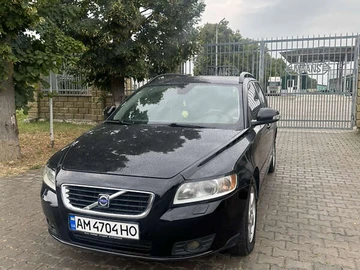 Авто Volvo V50 2011 № 7879363