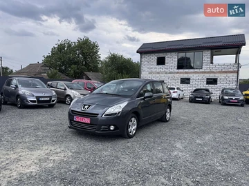 Авто Peugeot 5008 2012 № 7879445
