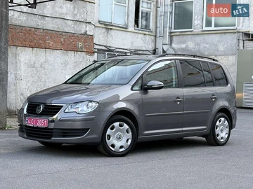 Авто Volkswagen Touran 2010 № 7879462