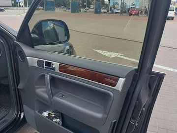 Авто Volkswagen Touareg 2007 № 7879495