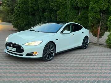 Авто Tesla Model S 2013 № 7879506