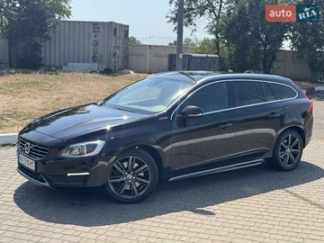 Авто Volvo V60 2013 № 7879566