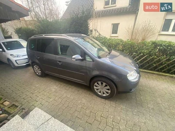 Авто Volkswagen Touran 2006 № 7879900